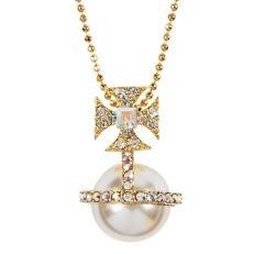 A pearl mounted inside a gold band with a royal cross detail. Embellished with crystals and with a gold chain.