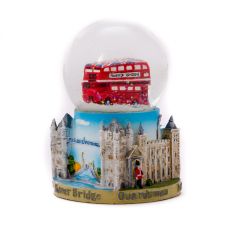 



London icons snow globe