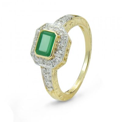 9 carat emerald and diamond ring