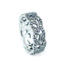 Marcasite leaf band sterling silver ring